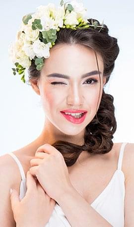 Ногтевой сервис в салоне LAKOV