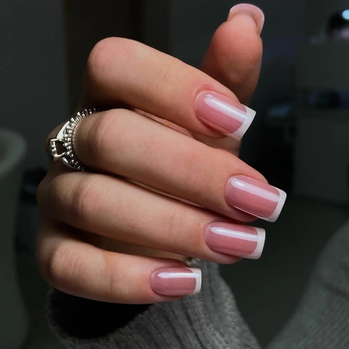 Маникюр и педикюр 4