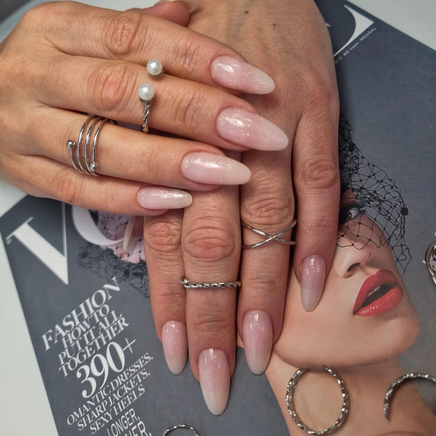 Маникюр и педикюр 8