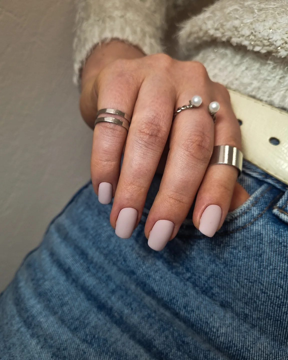 Маникюр и педикюр 10