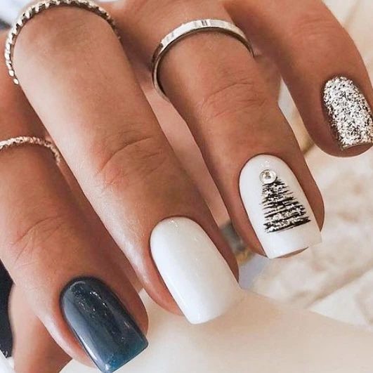 Маникюр и педикюр 32