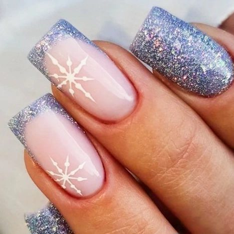 Маникюр и педикюр 33