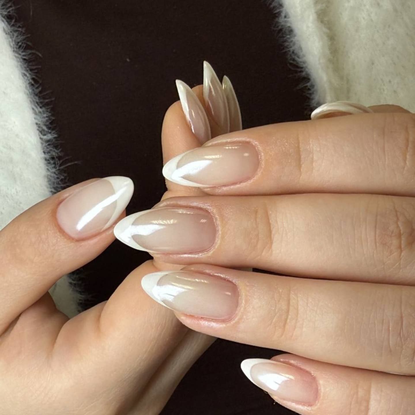 Маникюр и педикюр 40