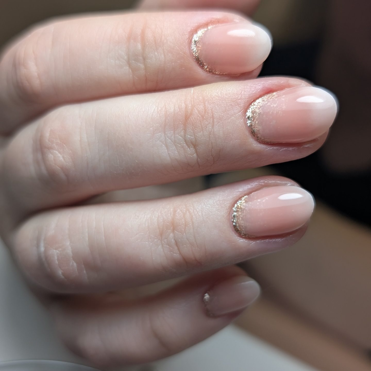 Маникюр и педикюр 62